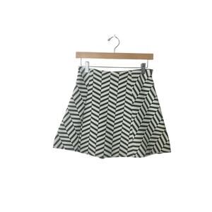 Zara‎ (TRF) Trafaluc Chevron Mini Skirt Black & White Elastic Waist M